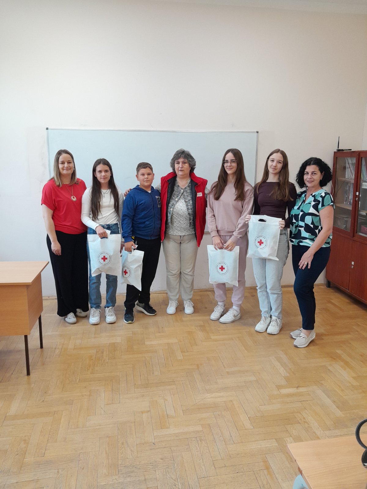 img-61acea587cb15d9c07f2ab292acafefe-v.jpg