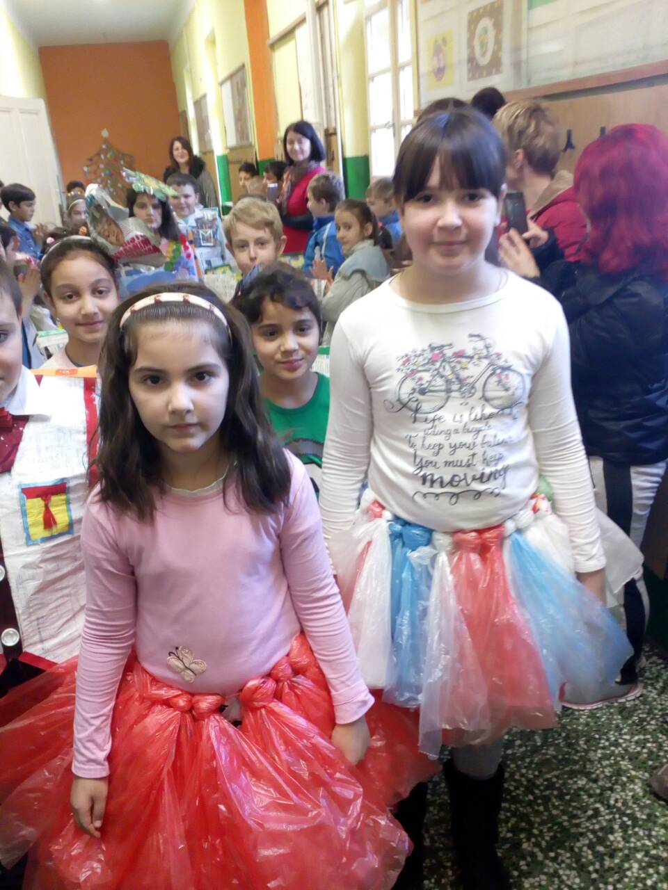 img-5548e1374fb8158e40f7ba62f2a6fda4-v.jpg